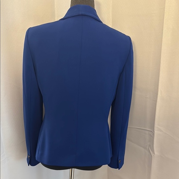 Nine West Women's lined fitted Blue Blazer. Size 10 - Picture 4 of 14